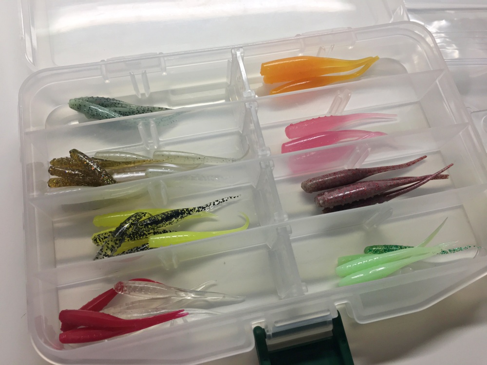 Color selection of barracuda lure: Worms